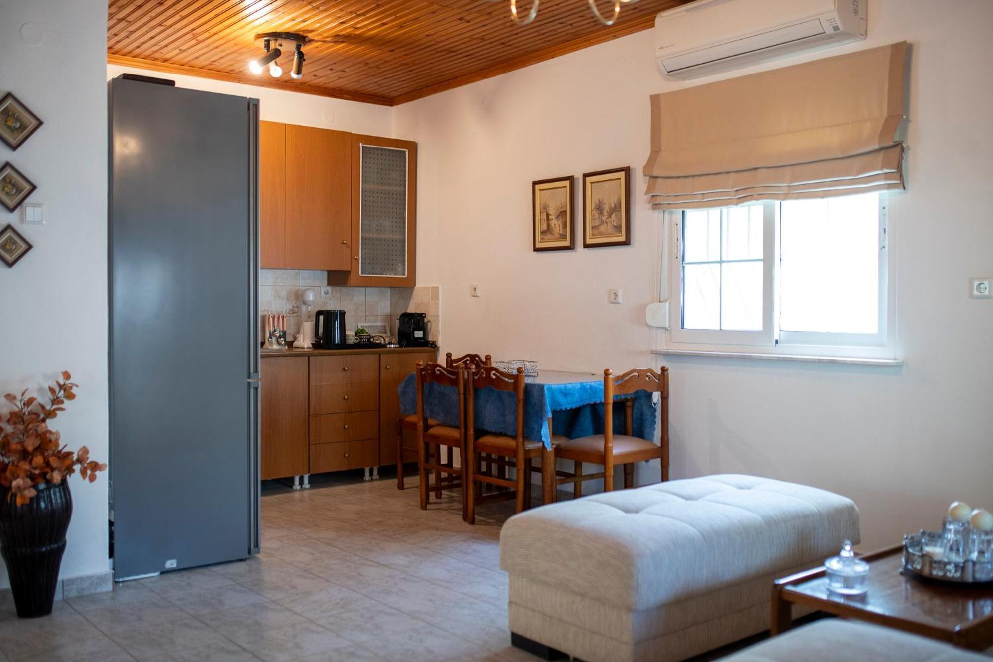 Makri Beach Villa Mákri