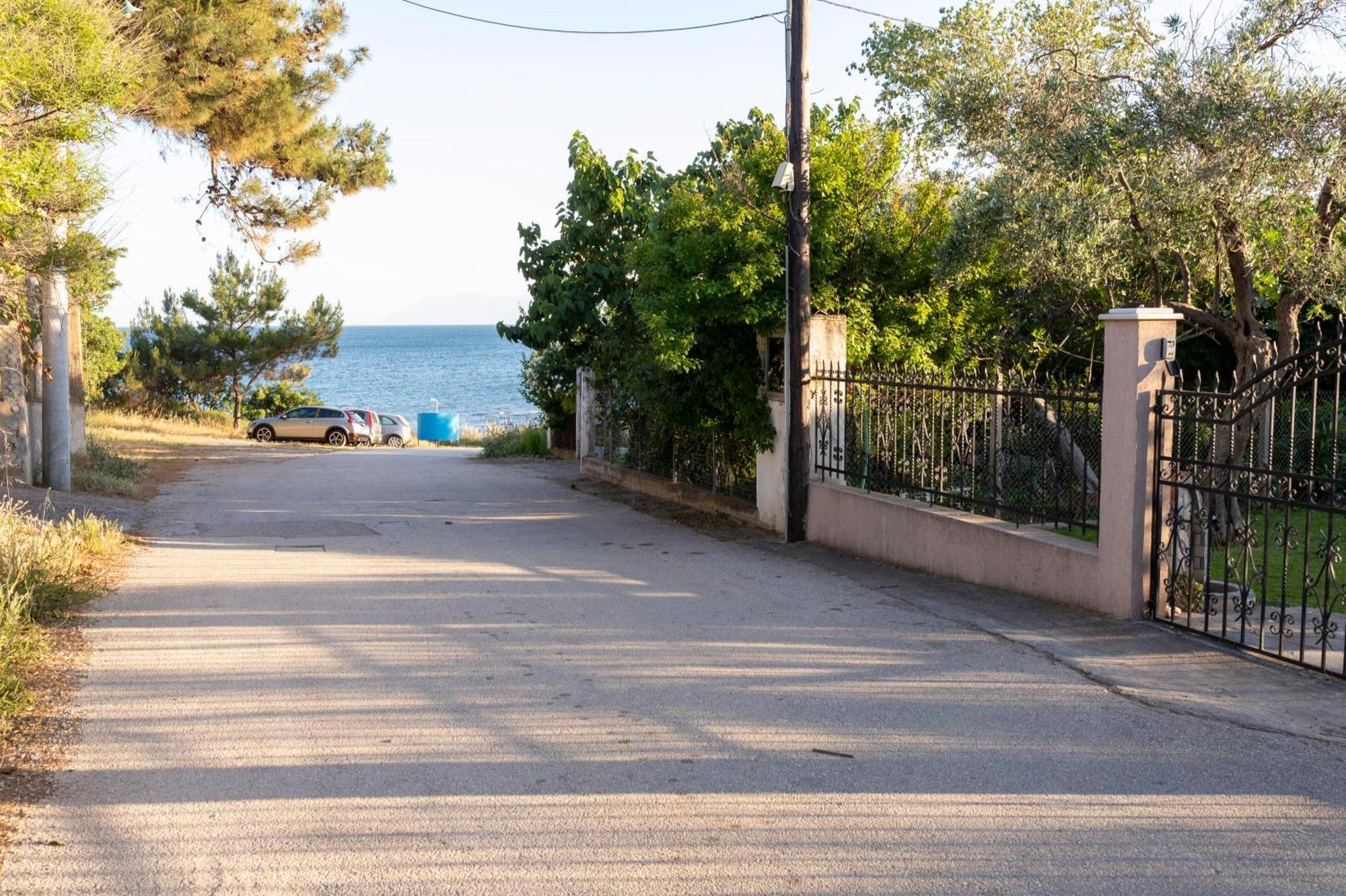 Ferienhaus Makri Beach Villa *